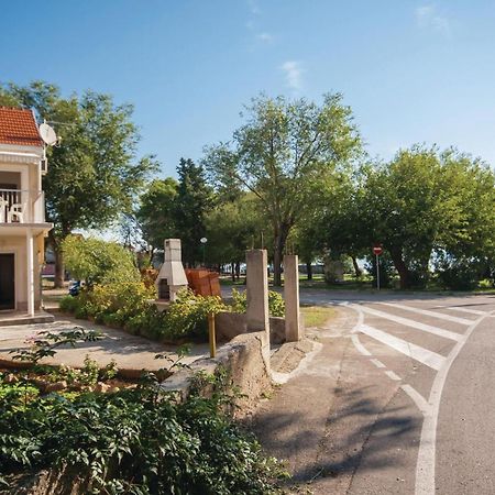 Nice Apartment In Raslina With House Sea View Dış mekan fotoğraf
