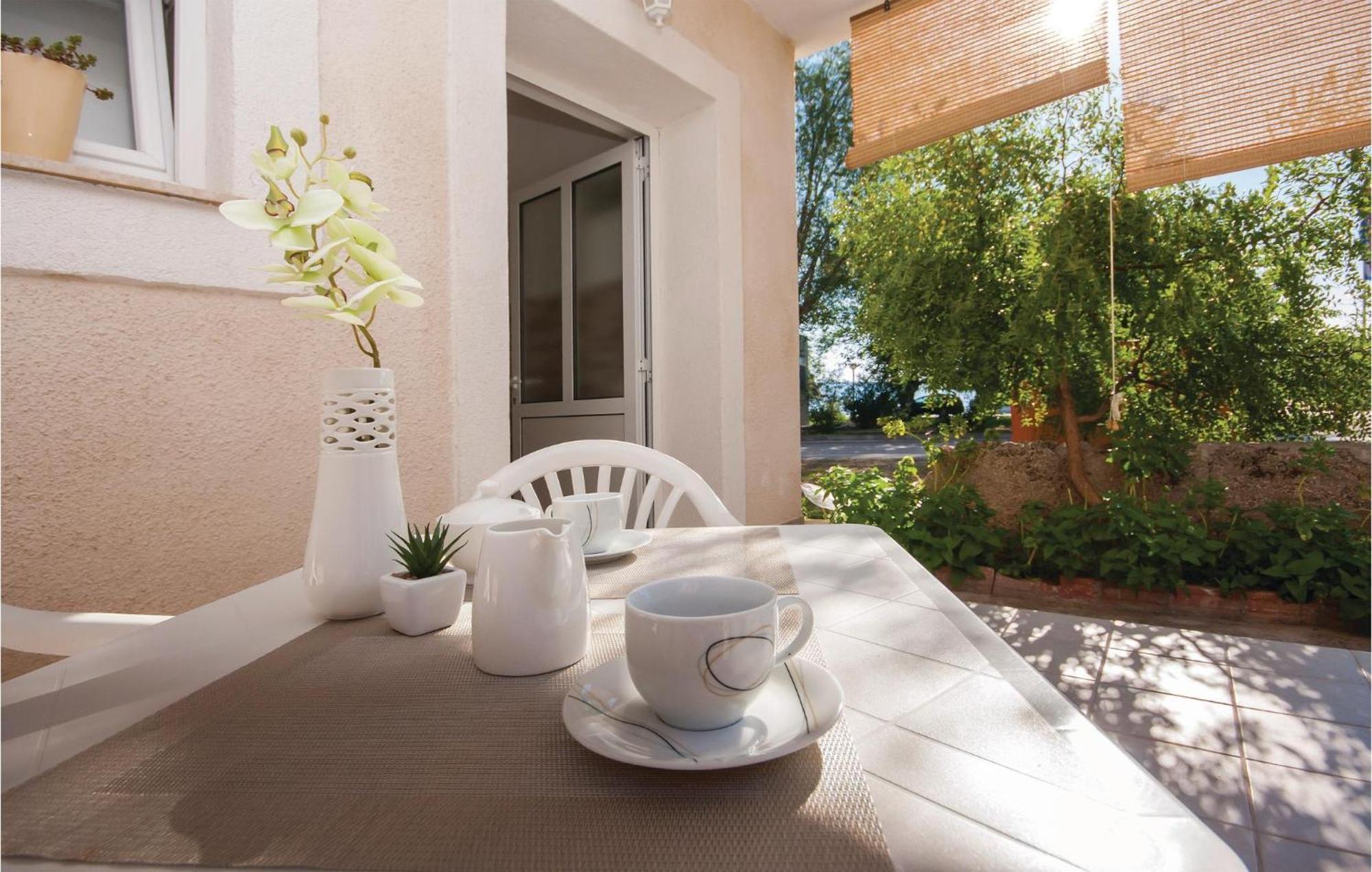 Nice Apartment In Raslina With House Sea View Dış mekan fotoğraf