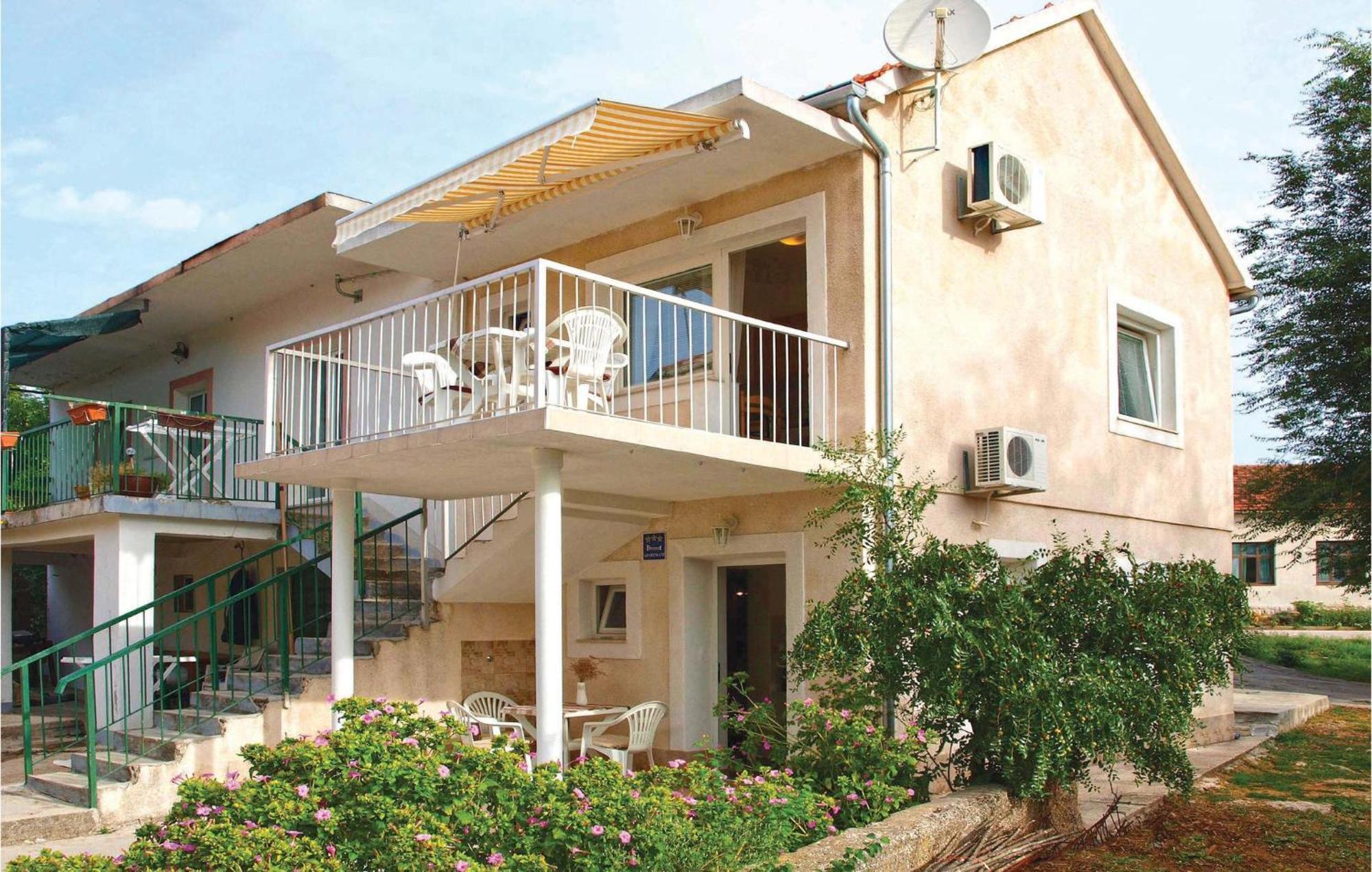 Nice Apartment In Raslina With House Sea View Dış mekan fotoğraf